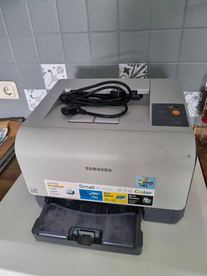 Samsung CLP-300 Farb Laserdrucker in Höxter