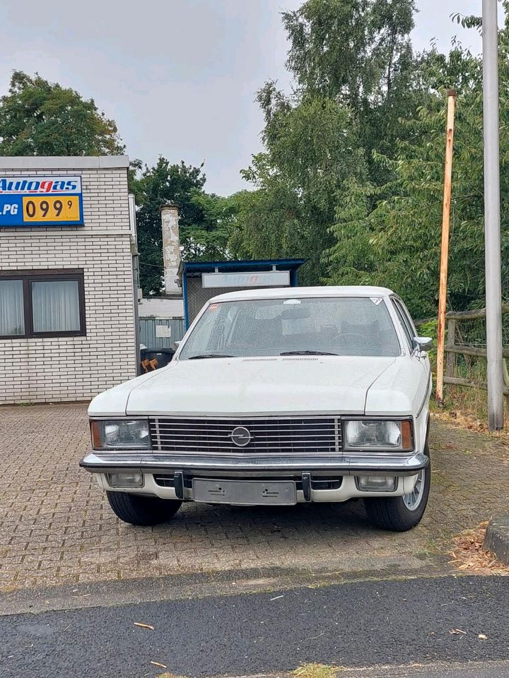 Mercedes250CE w114/8er daily driver  Oldtimer TÜV und H Zulassung in Wassenberg