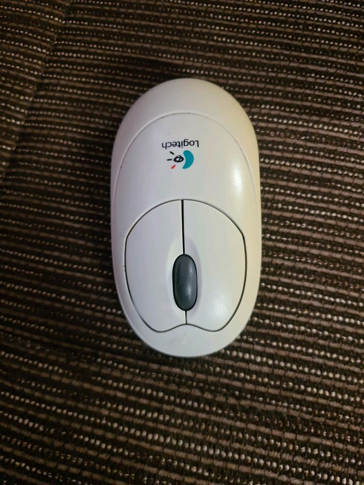 Vintage Logitech M-RN68 Weiße tragbare kabellose Maus+Scrollrad in Stade