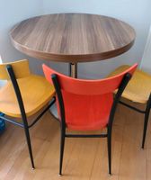 Esszimmerstühle Esszimmerstuhl Stuhl Stühle Holz Metall rot gelb Nordrhein-Westfalen - Schwerte Vorschau