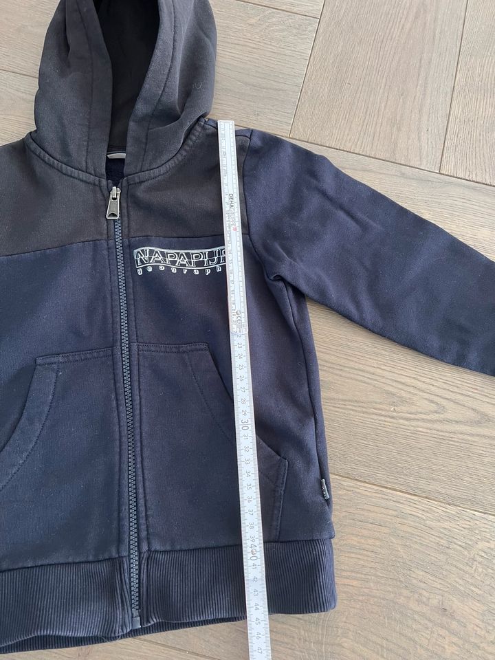 Napapijri Sweatjacke Jacke Gr. 116 in Dornstetten