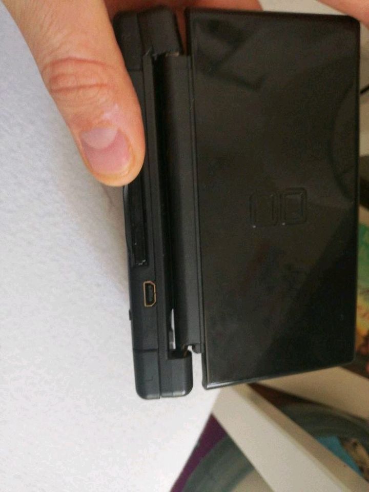 Nintendo DS Lite Reparatur (Gehäuse,  Display,  Touch) Service in Rossau (Sachsen)