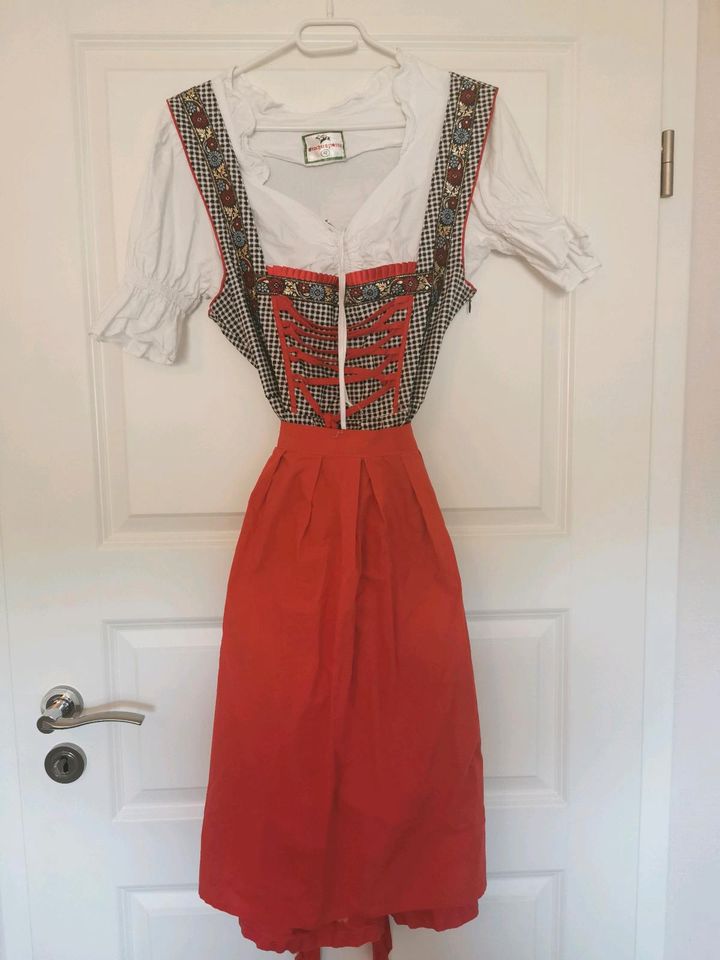 Dirndl, Gr. 42 in Friesoythe