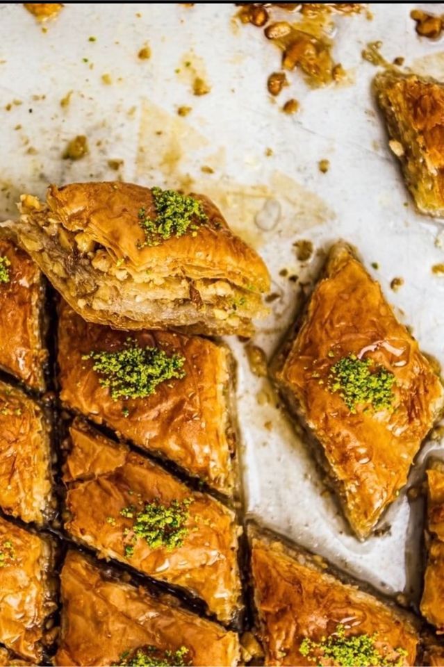 Türkisches uns Aserbaidschanisches Baklava in Neustadt a.d.Donau