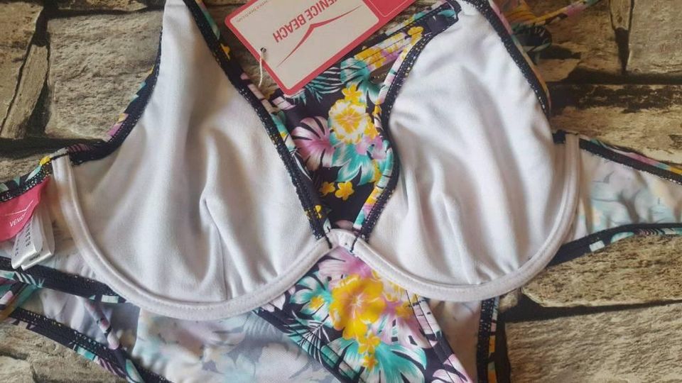 Venice Beach Bikini 38B Blumen Flower NEU mit ETIKETT in St. Egidien