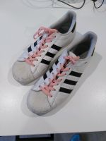 Adidas Superstar Schuhe Sneaker Turnschuhe Größe 44 9 1/2 Bremen - Huchting Vorschau