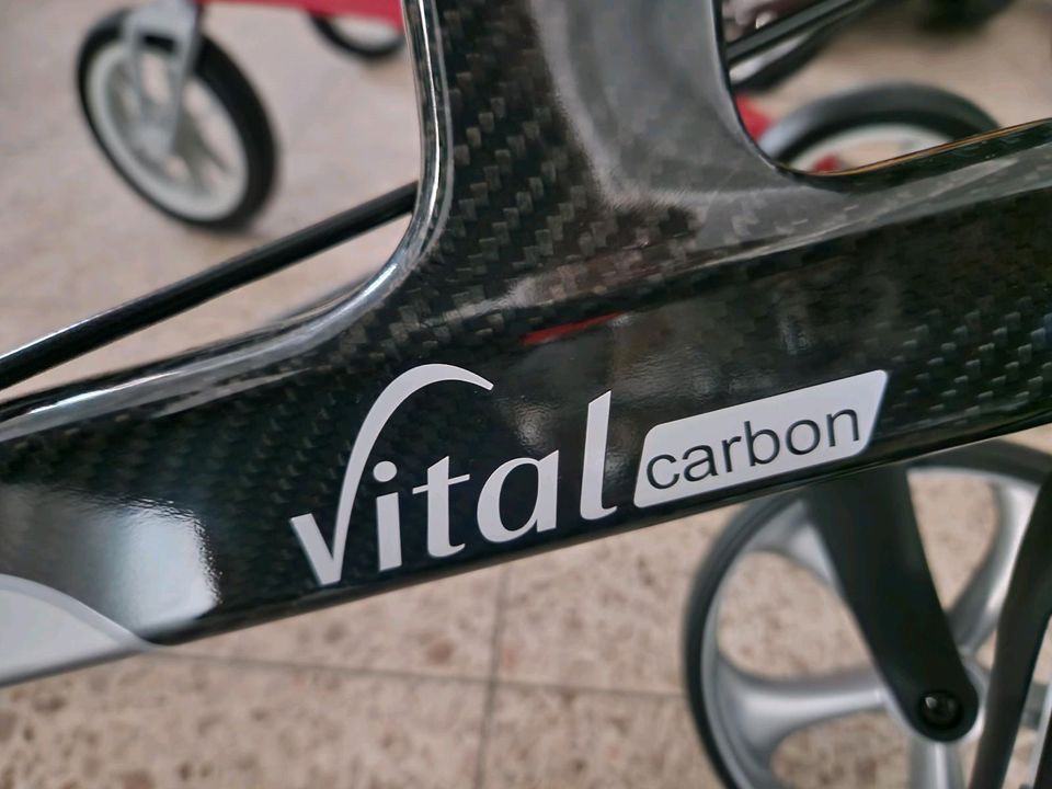 NEUER ROLLATOR "VITAL CARBON" Der Leichte v. Russka ! in Inchenhofen