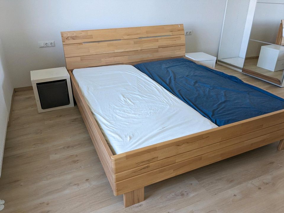 Bett 180x200cm Buche teilmassiv in Augsburg