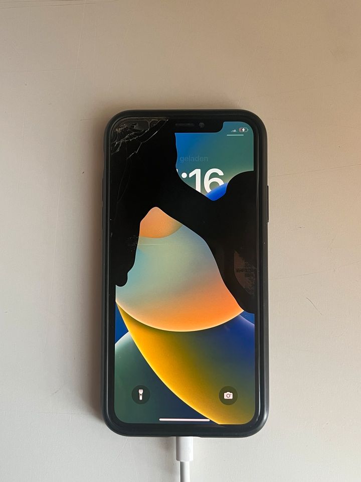 Iphone XS Weiß (display kaputt) in Bodenmais