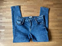 Zara Mom Jeans 42 high waist wie neu Friedrichshain-Kreuzberg - Kreuzberg Vorschau