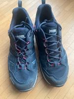 Meindl Sportschuhe/Trekkingschuhe Damen Größe 7,5 Baden-Württemberg - Ludwigsburg Vorschau
