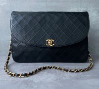 Chanel Vintage Medium Halfmoon Flap Bag Tasche Handtasche Berlin - Mitte Vorschau