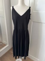 Zara Sommer Kleid schwarz Plissee schulterfrei Dresden - Strehlen Vorschau