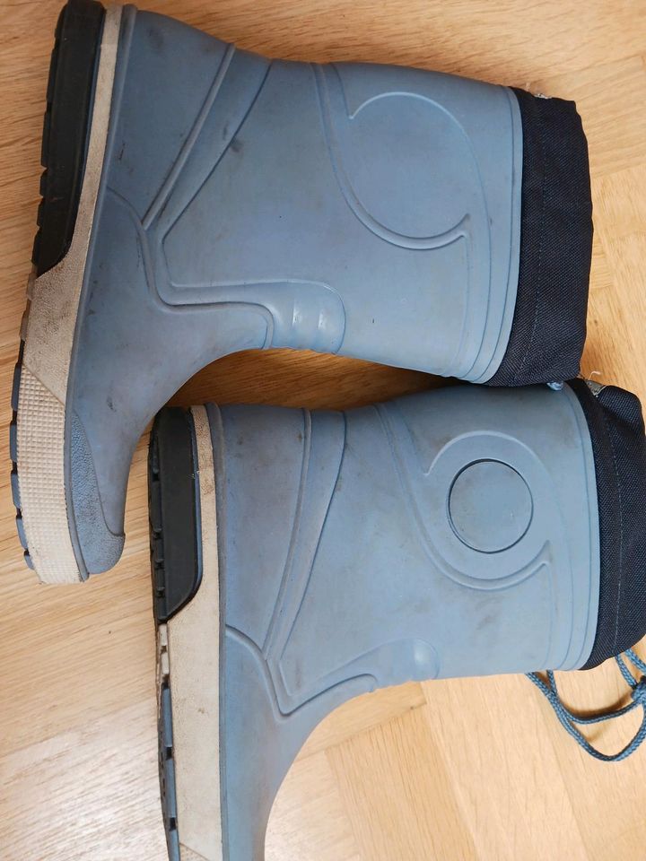 hellblaue gefütterte Gummistiefel  Größe 35 in Gera