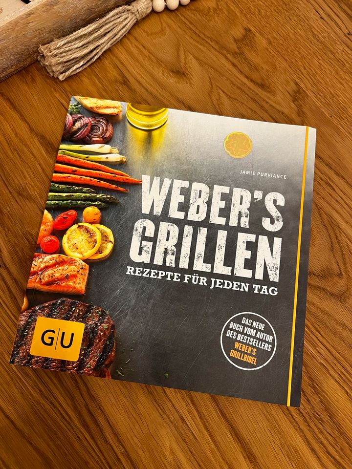 Weber Grill Kochbücher in Külz (Hunsrück)