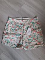 EDC Esprit, F/S Shorts,orange/grün/bunt,Gr.38,neu,mit Etik. Niedersachsen - Norden Vorschau