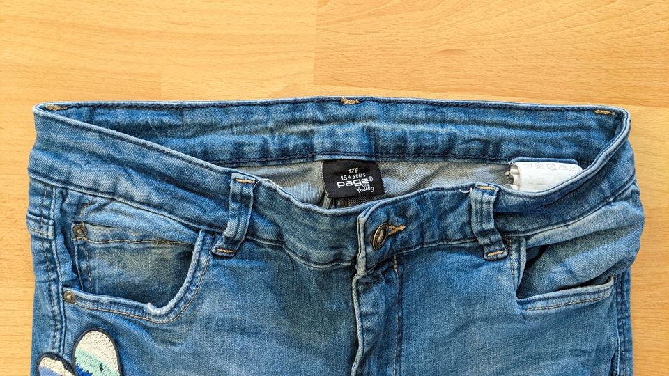 Jeans * 176 * blau * destroyed * Applikation * Schmetterling in Enger