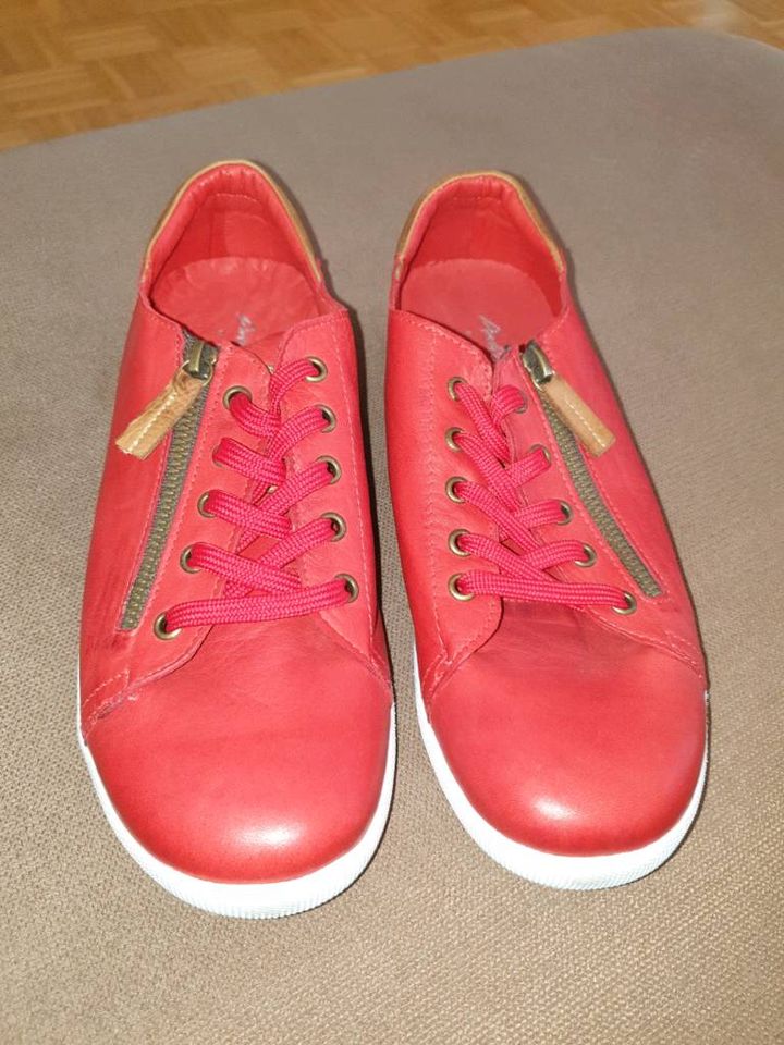 Schuhe Softleder rot 40/41 neu in Hennef (Sieg)