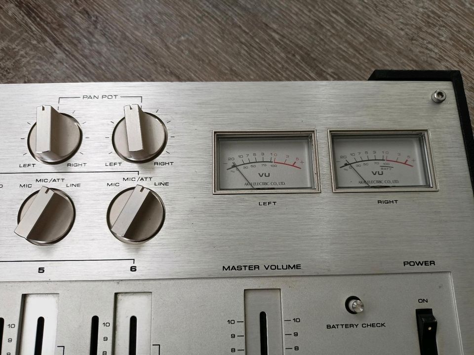 Akai MM+62 6 Kanal Stereo Mikrofon Mixer in Sachsenhagen