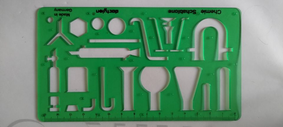 Chemie-Zeichen-Schablone in Marienhagen