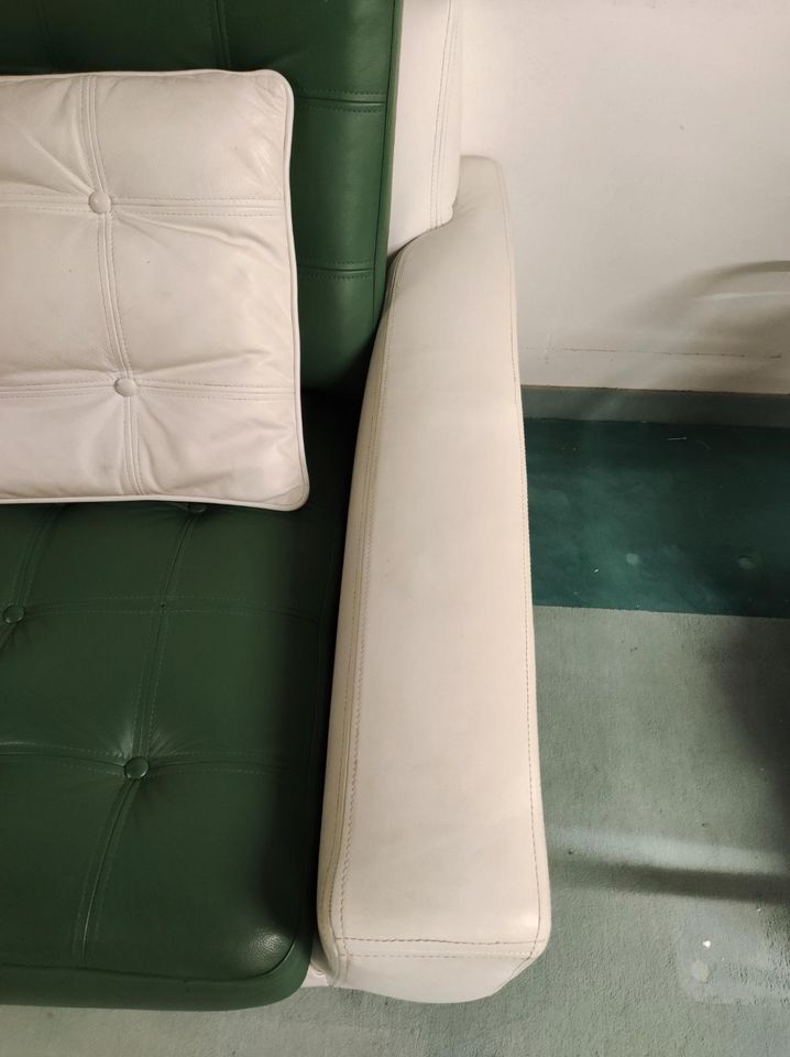 Leder Sofa Couch 4-Sitzer 280 cm Retro 80er Jahre Grün Weiss in München