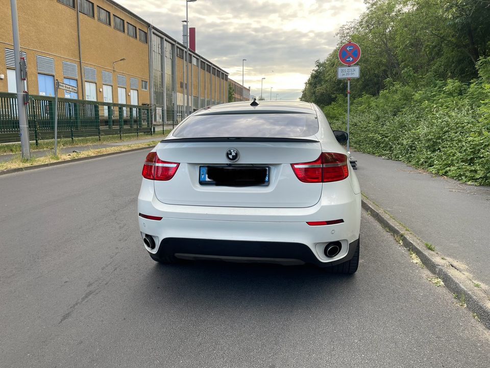 BMW x6 35d in Berlin
