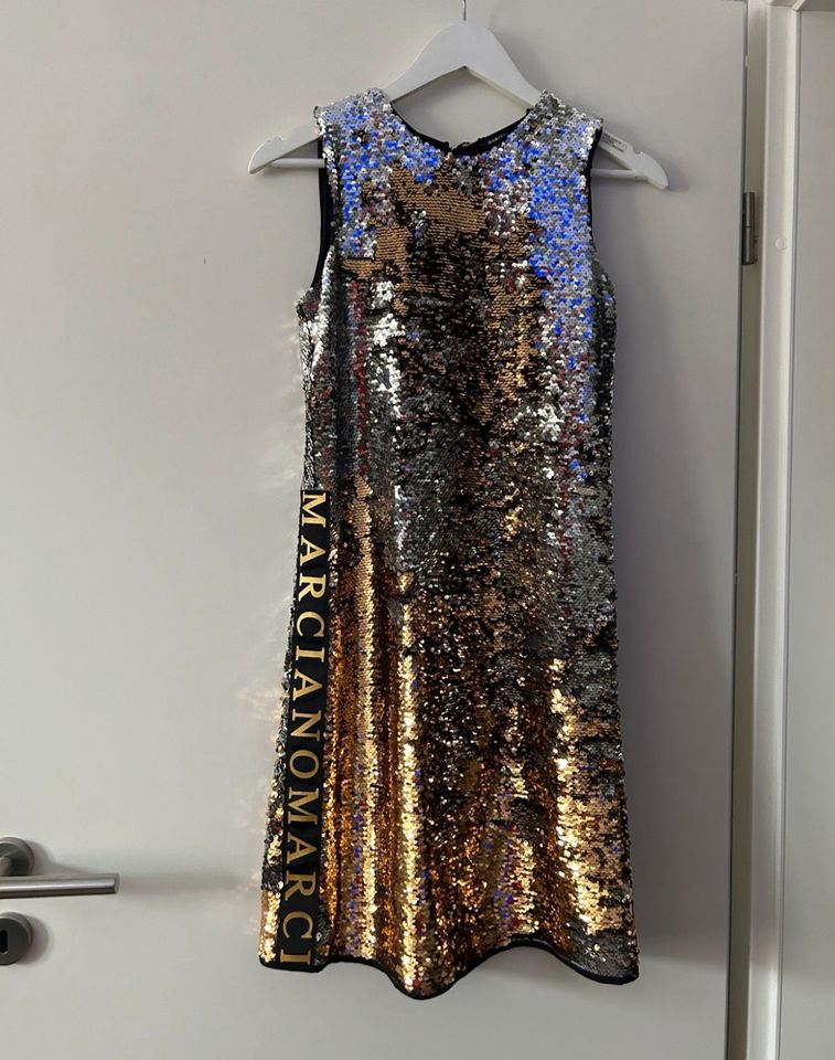 Kleid (mit Wendemöglichkeiten Silber & Gold)  Marcianomarci in Halberstadt