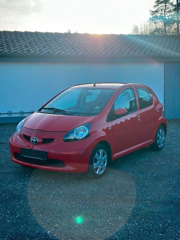 Toyota Aygo ** 5-Türer ** Klima ** Servo ** Elektr. Fensterheber in Herbertingen