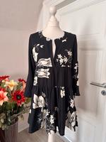 Lascana Sommerkleid Strandkleid Kleid ¾ Volants-Ärmel Niedersachsen - Hoya Vorschau