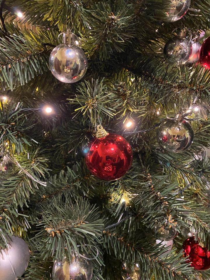 Künstlicher Tannenbaum grün 180cm mit PVC Nadeln #MG80180B2 in Jettenbach