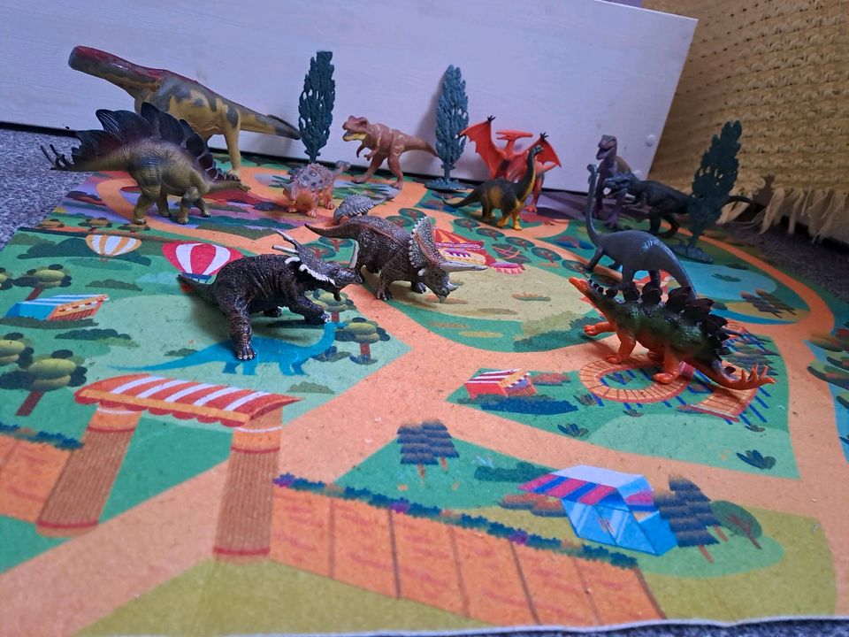 Dinosaurier / Dino Figuren in Wainsdorf
