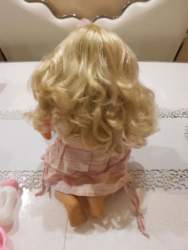 Baby Annabell Puppe von Zapf Creation mit Zubehör in Essen