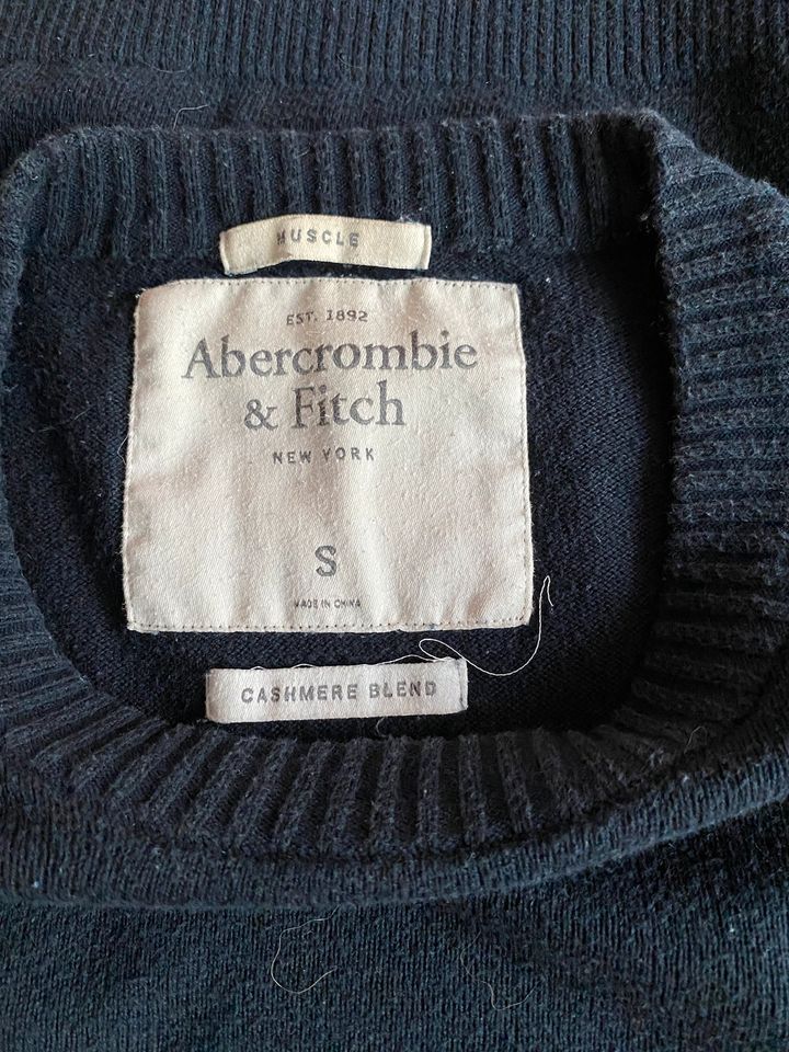 Abercrombie & Fitch Pullover in Bark