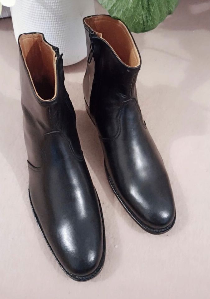 Herren Leder Stiefeletten / Boots Gr 45 schwarz neuwertig in München