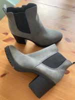 Stiefeletten Gr. 41 mit Profil grau Absatz Köln - Lindenthal Vorschau
