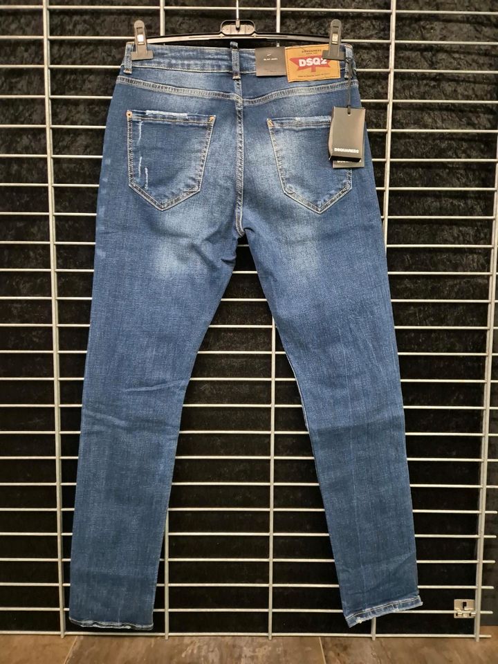 Dsquared2 Jeans gr.48 in Tengen