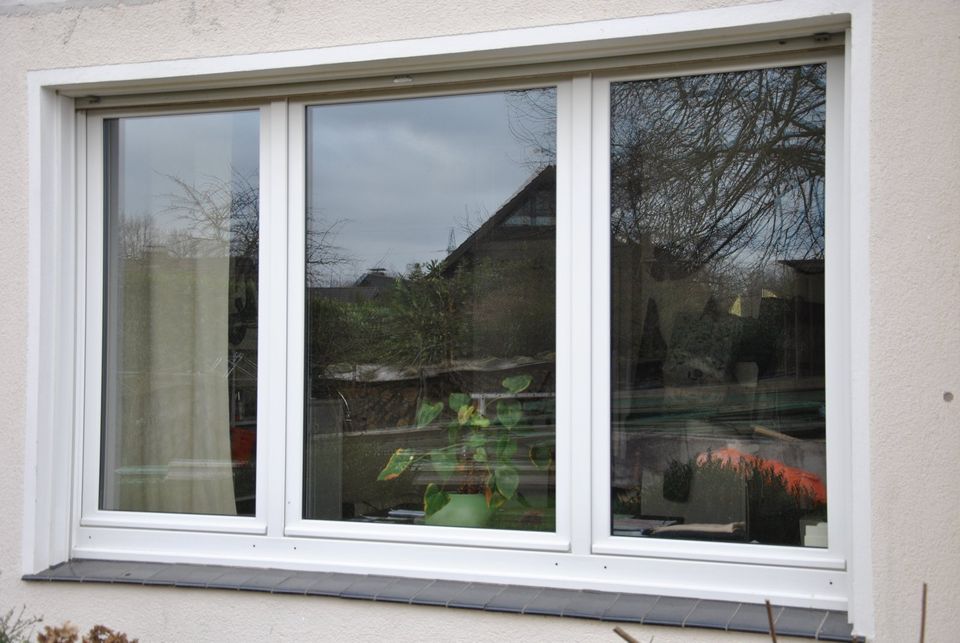 10 weiße Kunststoff Fenster diverse Größen Thermopen in Vreden