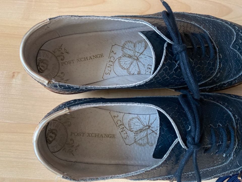 Schnürschuhe, blau, 39 in Gehrden