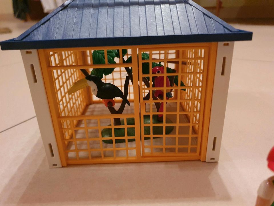 Playmobil Tierklinik Spielzeug Haus Tiere in Sonnenbühl