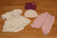 **H&M** 4Teile Paket Babykleidung Mädchen Gr.56 Nordrhein-Westfalen - Troisdorf Vorschau