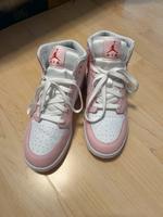 Jordan Aj1 Mid Stuttgart - Bad Cannstatt Vorschau