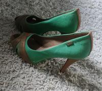 Pumps High Heels Peeptoes Xti Territory 38 grün braun Nordrhein-Westfalen - Bad Wünnenberg Vorschau