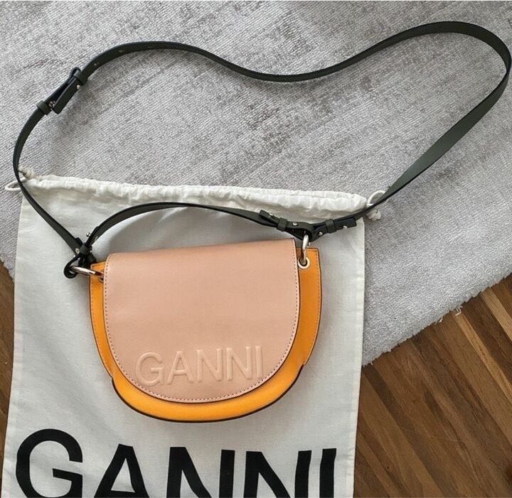 Ganni Tasche Satteltasche Leder Orange - NEU in Köln