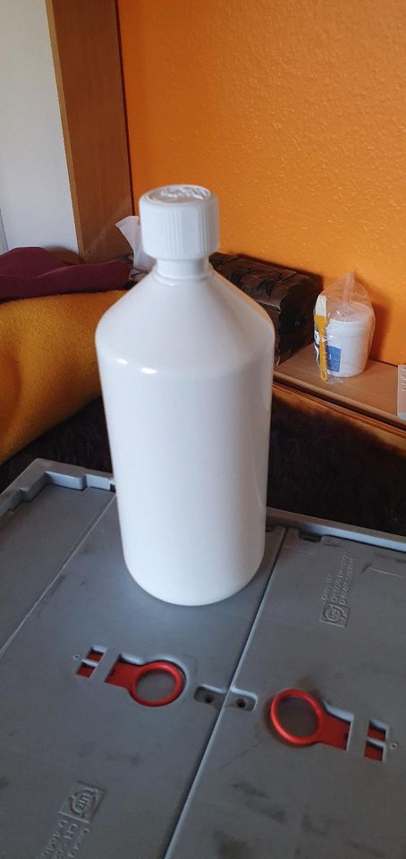 PVC Flasche  Camping Haushalt Werkstatt 1l  1.40€ neu in Villingen-Schwenningen