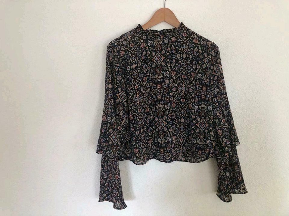 Bluse dreiviertel Ärnel, gemustert, Gr.38/40, 5 € in Oberhaid