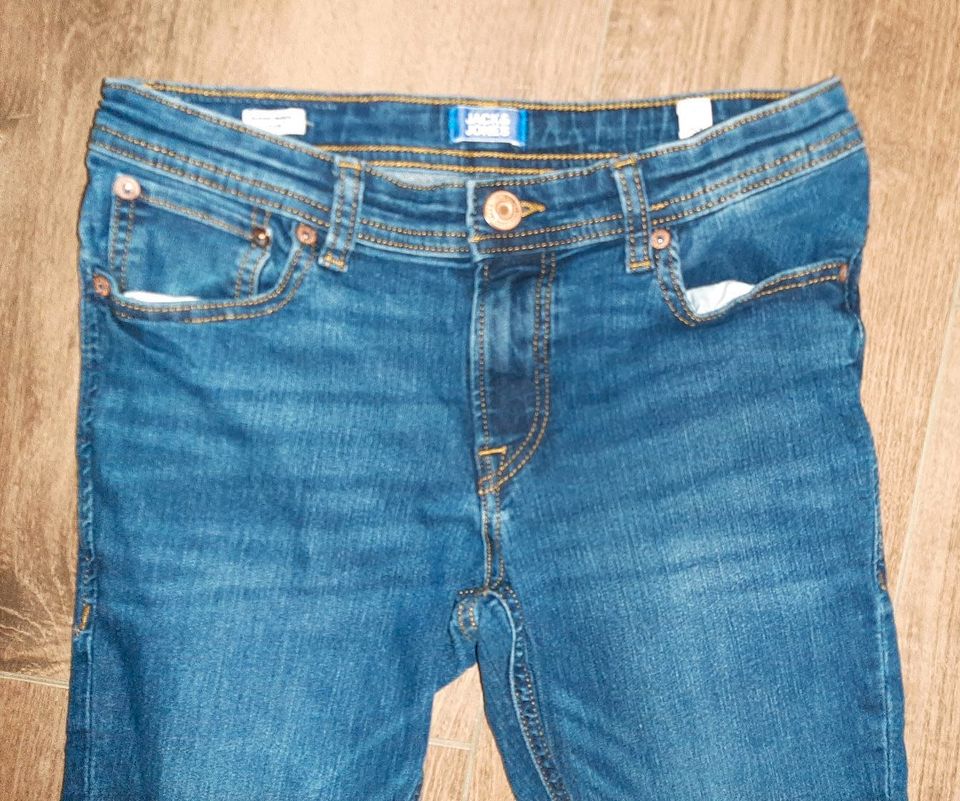 Jungen Jeans Jack&Jones 170 super skinny DAN H&M schwarz 29/32fit in Bestwig