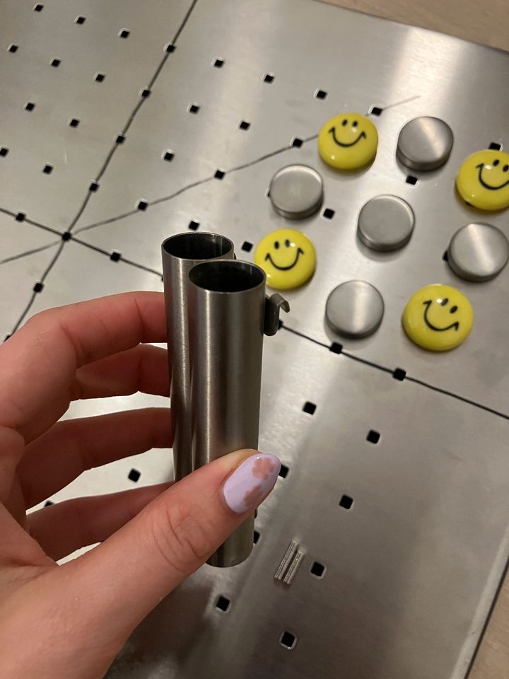 Magnettafel Lochplatte + Magnete in Coswig