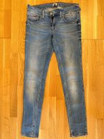 Hilfiger denim Jeans 28/32 Bayern - Regensburg Vorschau