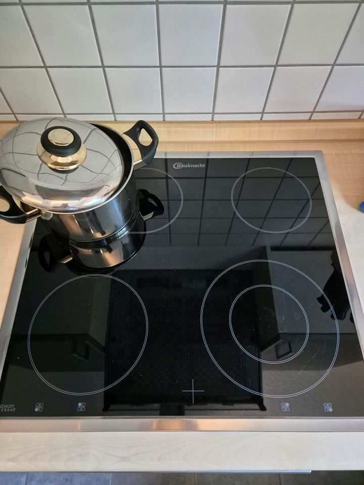 NOLTE Küche mit Elektrogeräten ohne Kühlschrank in Bonn