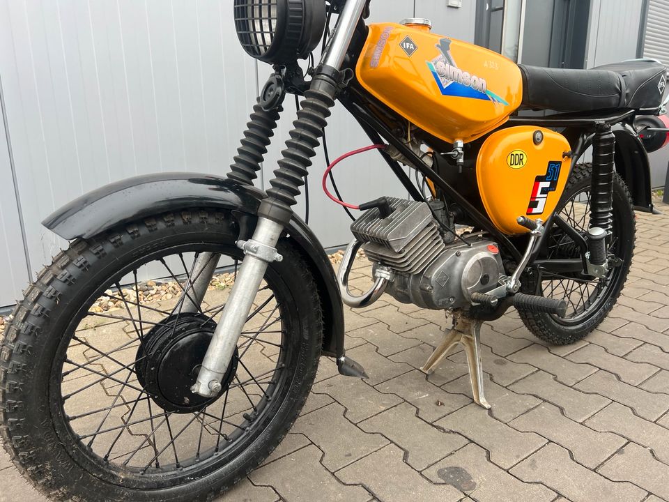 Simson S51 S51E Enduro 4-Gang 1982 Moped Mofa Roller A323 in Osterweddingen